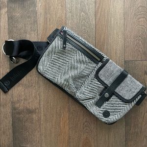 RARE lululemon Dog Walking Pooch